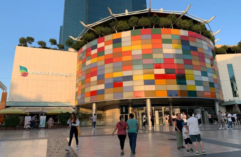 Where to Shop: A Local’s Guide to the Top Shopping Malls in Antalya!